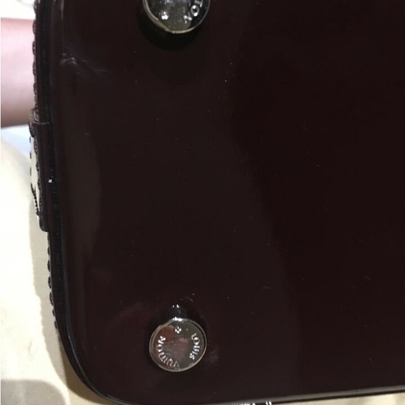 Authentic Louis Vuitton Prune Electric Epi leather - Picture 9 of 10